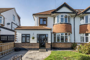 20, Hurstdene Avenue, Hayes, Bromley BR2 7JJ