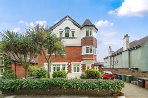 5, Hilly Fields Crescent, Ladywell, London SE4 1QA