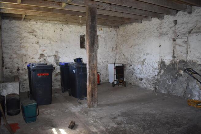 outhouse/workshop