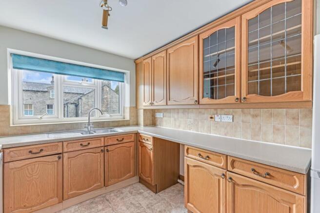 2 bed Flat for sale Image 8