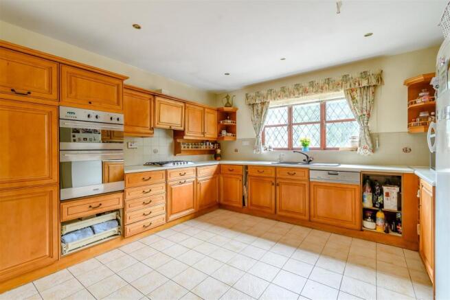 8469923-interior26.jpg