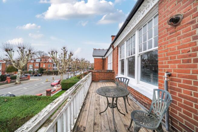 1417905-8-6995a91...