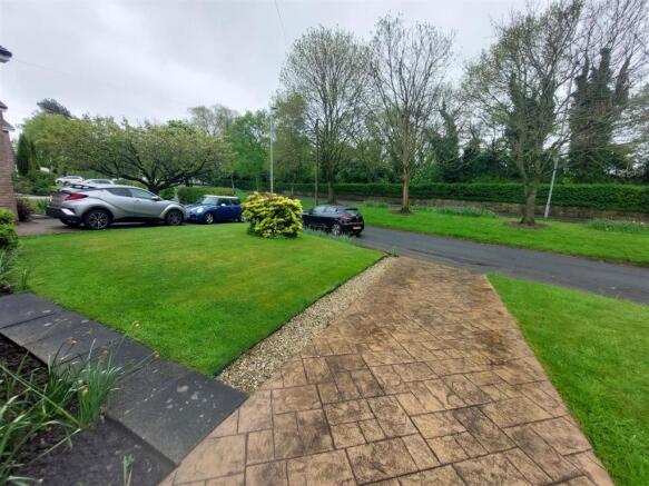 Burrows Lane View To Front
