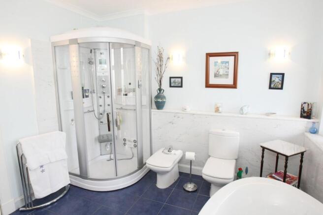 HOUSE BATHROOM