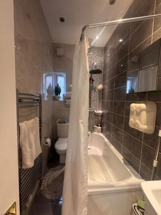 Bushwood, Leytonstone, Waltham Forest photo 5