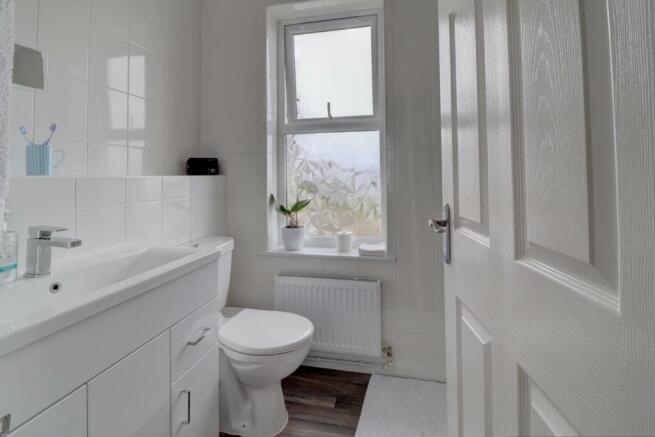 Shower room.jpg