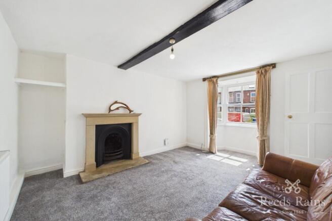 5 bed Detached for sale Image 7