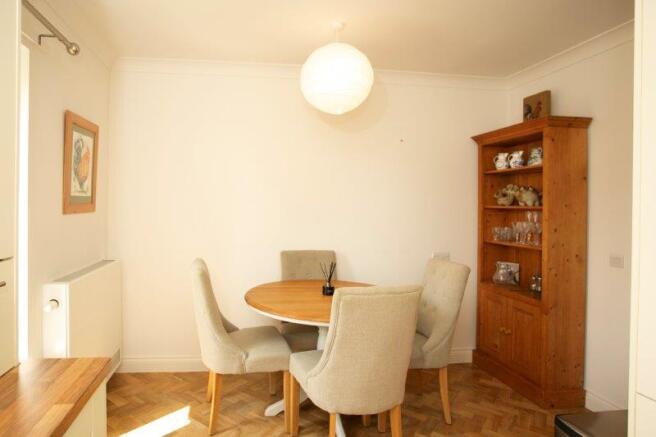 2 bed Retirement Property for sale Image 12
