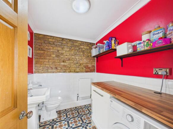 2 bed Semi-Detached for sale Image 9