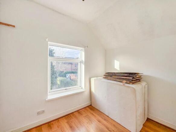 3 bed Terraced for sale Image 8