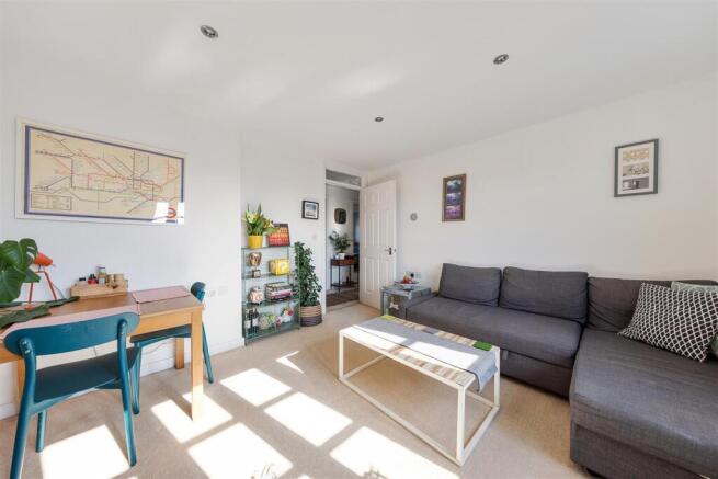 Falmouth Way, E17