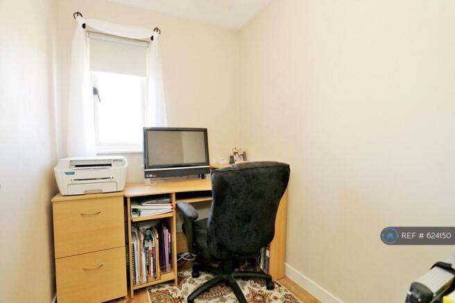 3rd Bedroom (Study Room)