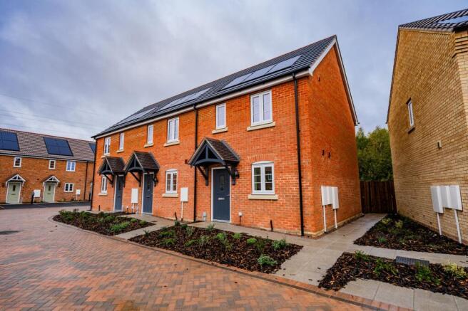 2-bed semi-detached on Curlew Road, Boston, PE21, £116,250