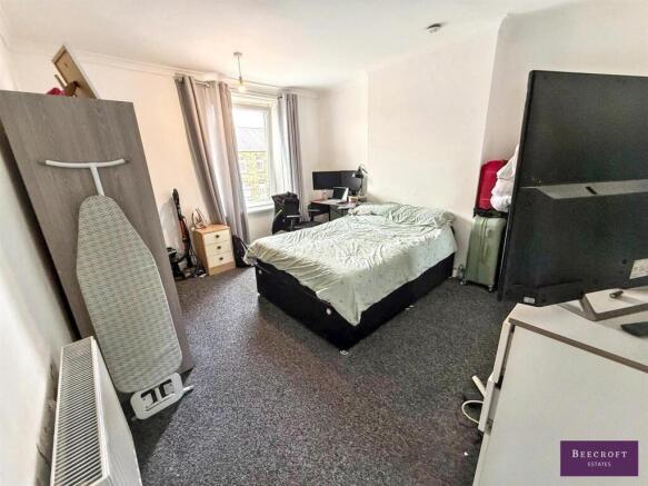 2 bed Terraced for sale Image 6