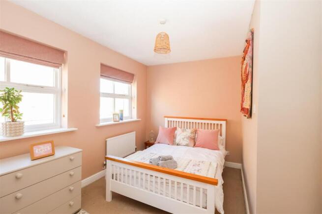 2 bed Terraced for sale Image 12