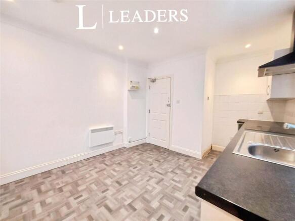 Kitchen Lounge