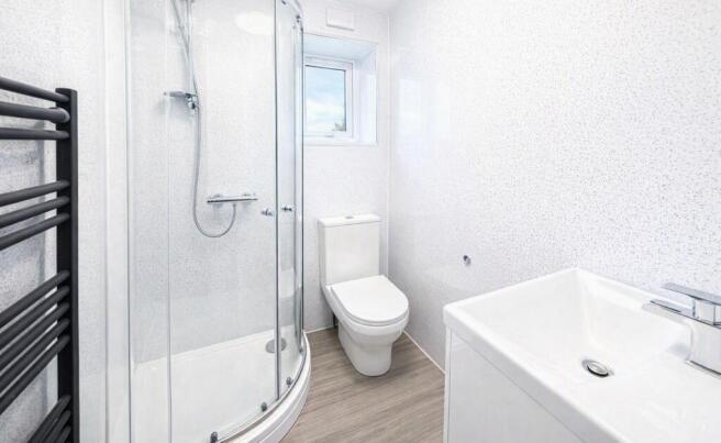 2 bed House to rent Image 8