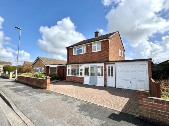 3-bed detached on Wycliffe Avenue, Melton Mowbray, £315,000