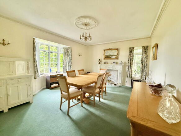 4 bed Detached for sale Image 4