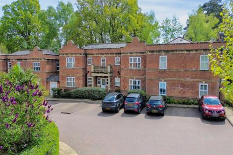 Franklin Court, Wormley, Godalming, Surrey, GU8
