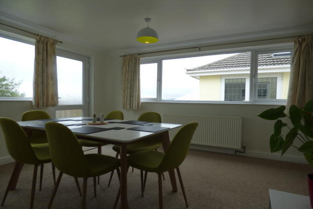 Bedroom/Dining Room