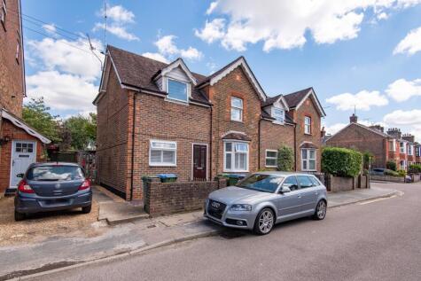 Victory Road, Horsham, RH12