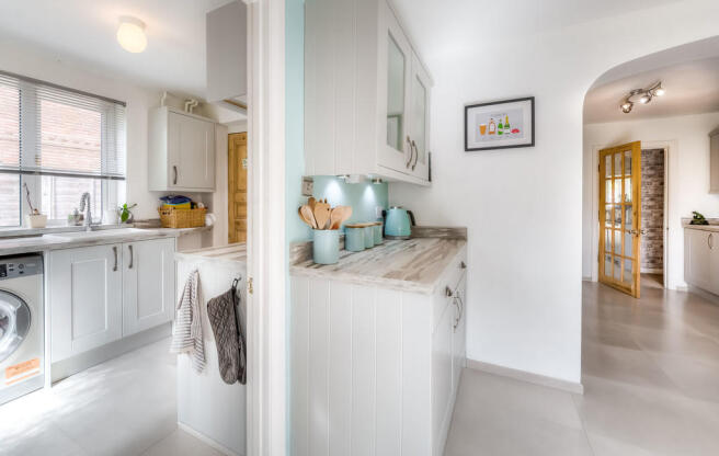 Kitchen/breakfast...