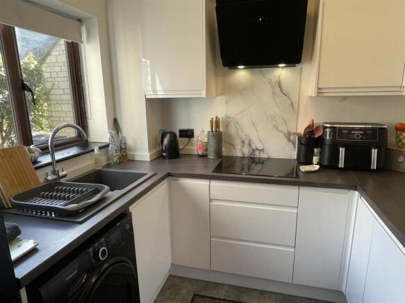 Kitchen.JPG