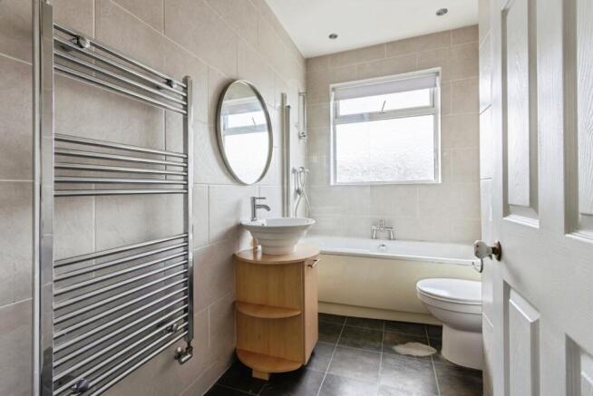 3 bed Terraced for sale Image 11