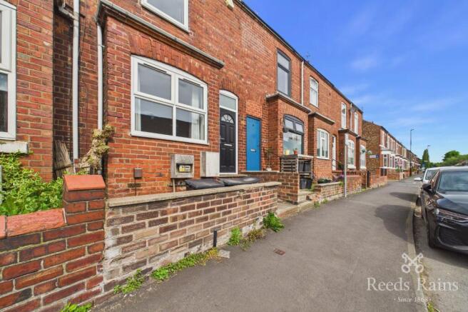 2 bed Terraced to rent Image 10