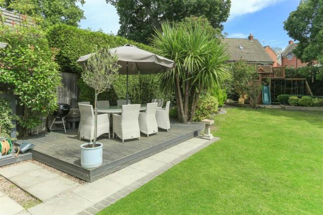 Outdoor Dining Area