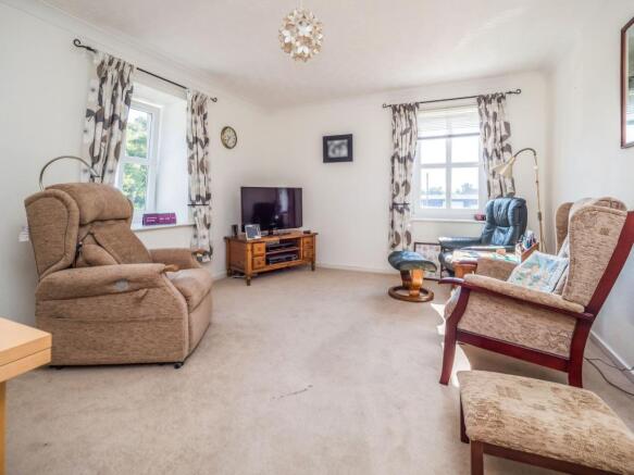 Sitting/Dining Room