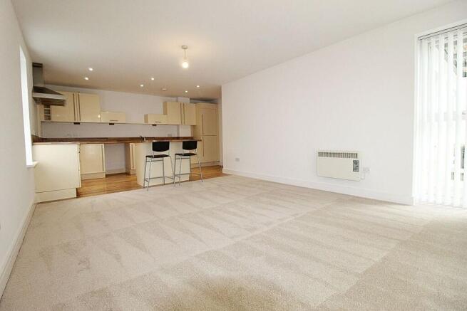 2 bed Apartment for sale Image 6