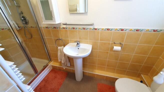 Ensuite.jpg