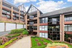 4, Shorland Court, Esplanade, Rochester ME1 1QF