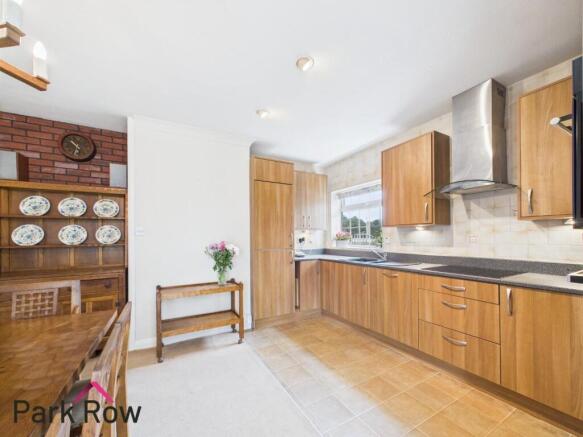 2 bed Detached Bungalow for sale Image 9