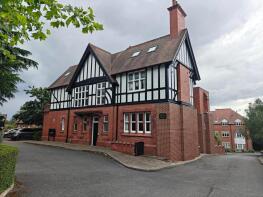 5, Malvern House, Oaklands Court, Worcester WR5 2BB