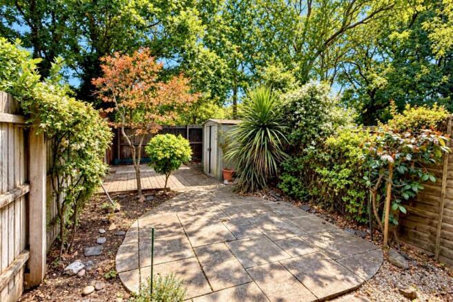 Lin Brook Drive Photos (3)
