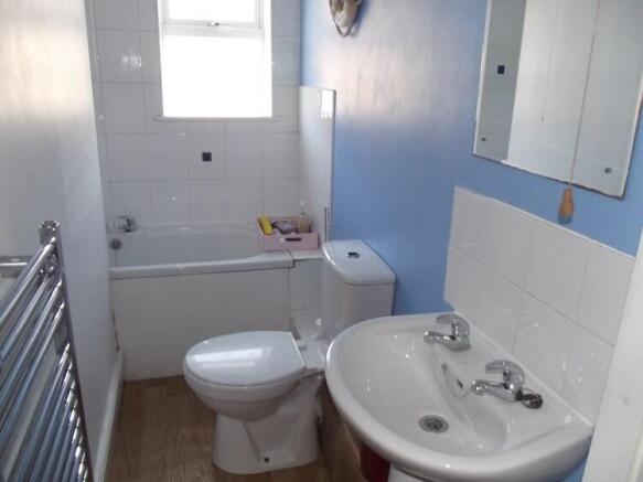 4 bed House Share to rent Image 10