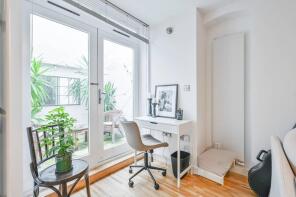 Lower Ground Floor Flat, 155, Balls Pond Road, Hackney, London N1 4BG