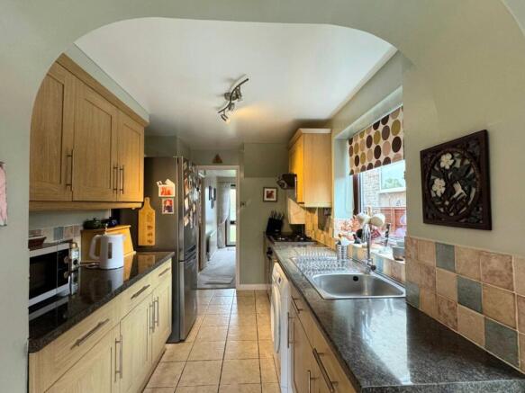 3 bed Semi-Detached for sale Image 7