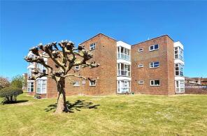 6, Rowan House, Goring Chase, Castle, Worthing BN12 6NR