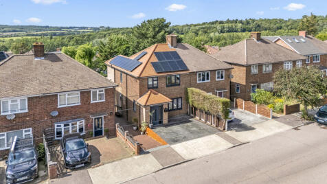 Kingshill Avenue, Collier Row, RM5