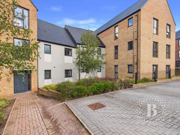 1-bed flat on Parkside Crescent, Ketley, Telford, TF1, £115,000