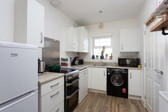 2 bed House for sale Image 8