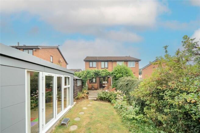 3 bed Semi-Detached for sale Image 8