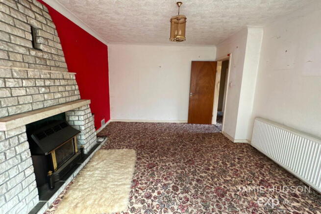 3 bed Semi-Detached Bungalow for sale Image 6