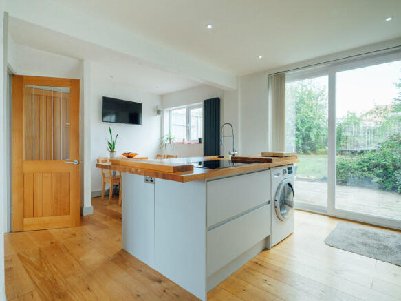 Kitchen / Dining Room