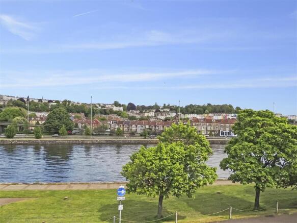 Harbourside Location