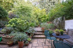 Flat H, 95, Hornsey Lane, Hornsey, London N6 5LW